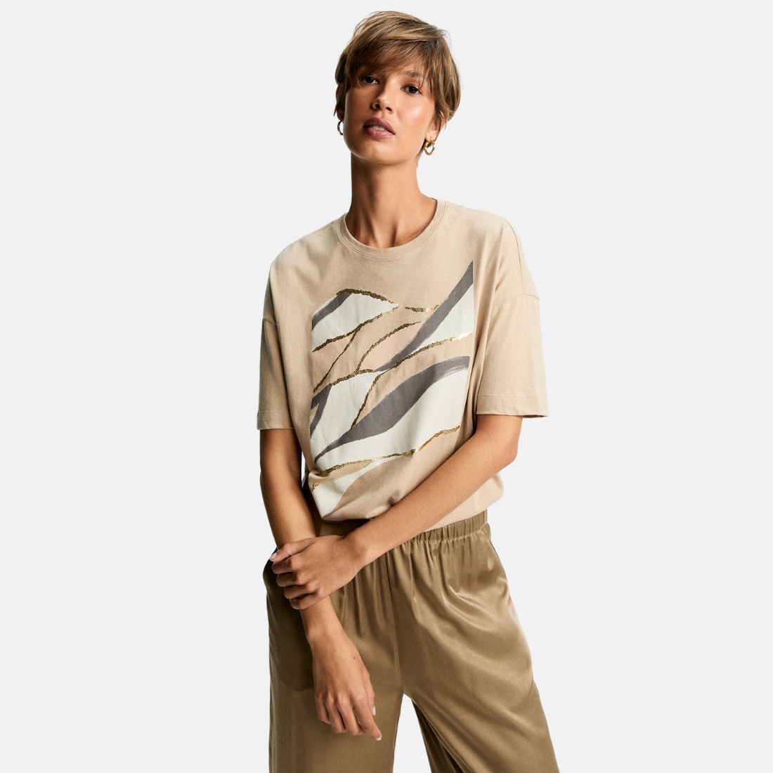 <PRODUCTTITLE> in Grey by Shoulder.