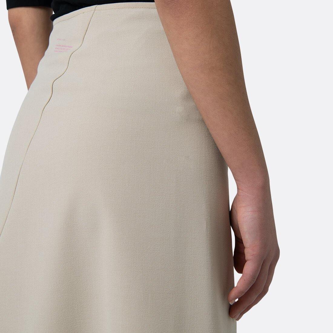 <PRODUCTTITLE> in Beige by Loreak Mendian.