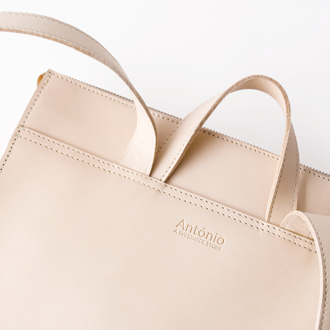 Manel Slim Backpack